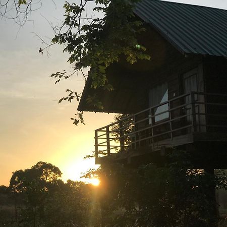Chena Huts Eco Resort Sigiriya Exterior foto